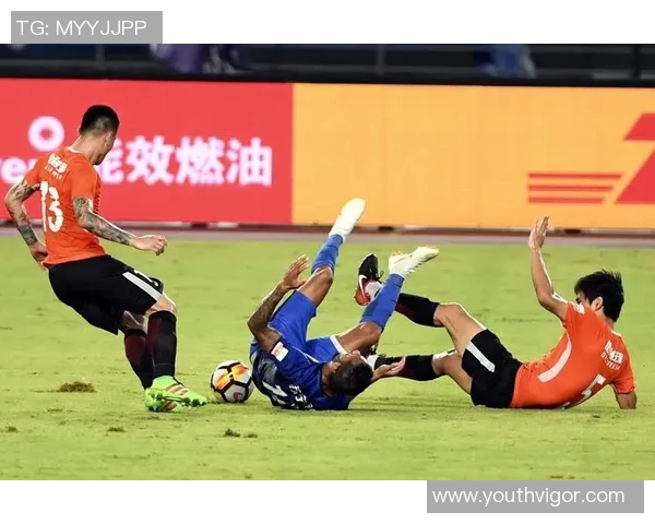 恒大与苏宁激战正酣精彩瞬间回顾及赛后分析图集